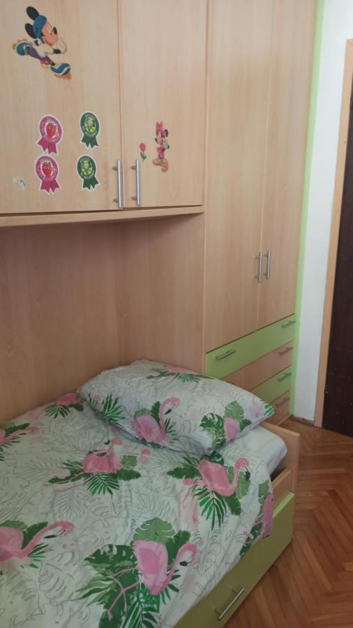 לובראן Apartman Paola מראה חיצוני תמונה