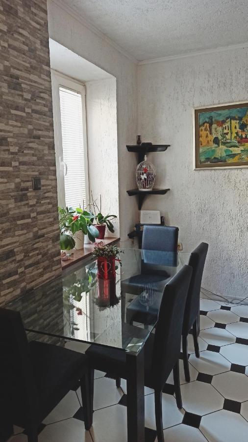 לובראן Apartman Paola מראה חיצוני תמונה