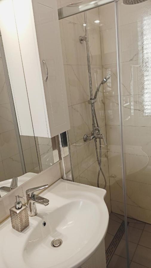 לובראן Apartman Paola מראה חיצוני תמונה